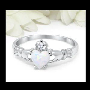 Claddagh Ring, Opal - Size 7 (U.S.)
